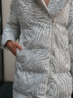 Пальто женское зимнее Луиза (1) Пальто женское зимнее Луиза (1)